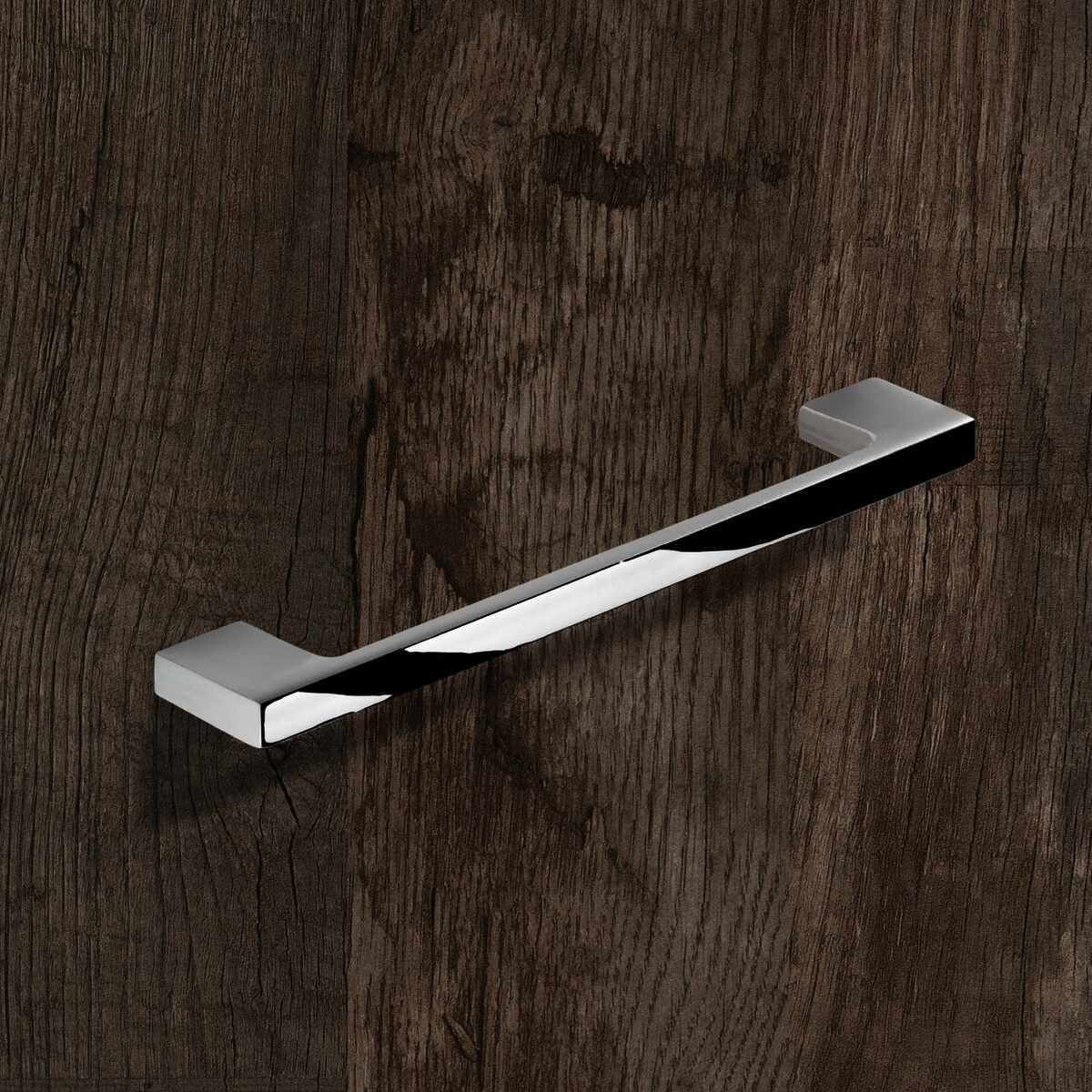 Griff Belluno, Bohrabstand 96, L 130 mm, B 9 mm, H