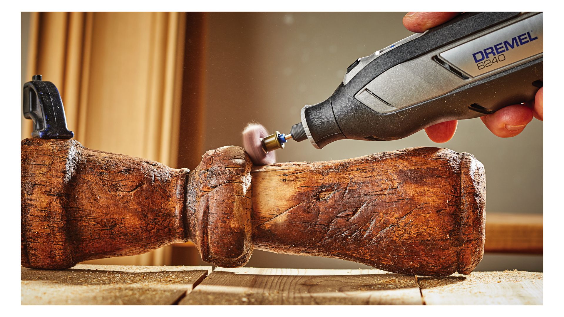 DREMEL Multi-Akkugerät in Tasche