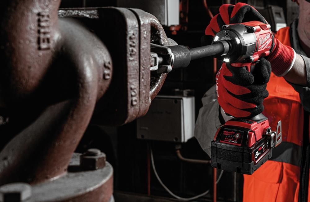 Akku-Schlagschrauber 1/2"FMTIW2F12-502X Milwaukee 2x18,0V 5,0 Ah Ladegerät M12-18FC HD-Box