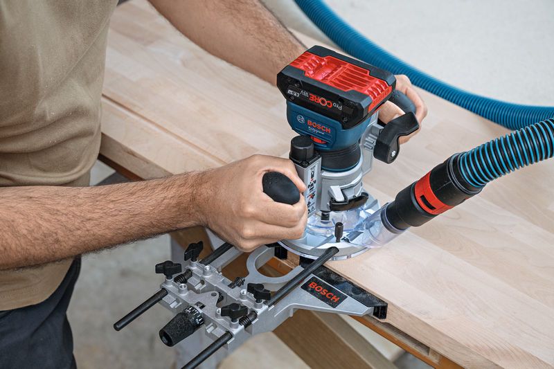 Bosch Akku-Kantenfräse GKF 18V-8