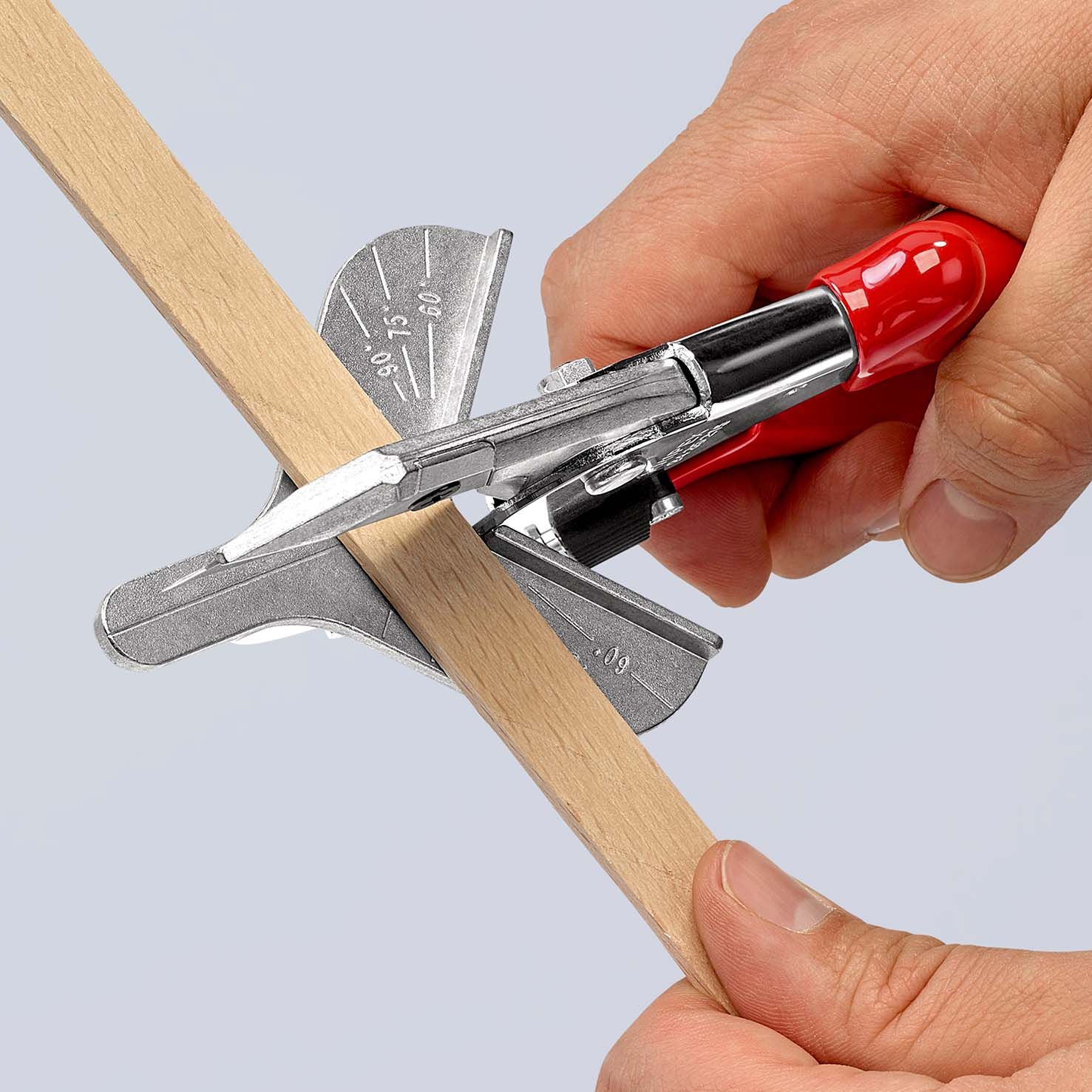 KNIPEX Gehrungsschere für Kunststoff- und Gummiprofile