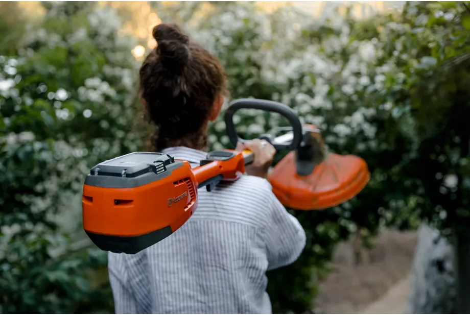 Husqvarna Akku-Heckenschere 115iHD45