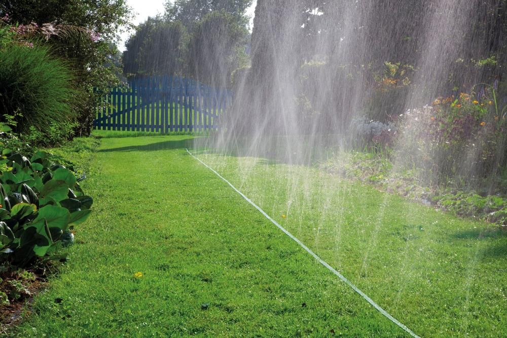 Schlauch-Regner 7,5 m grün m. Armaturen Gardena
