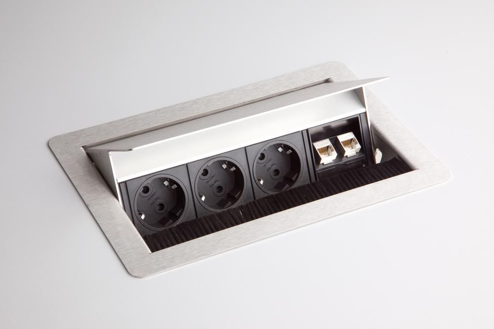Funktionsdose Netz/3xStrom