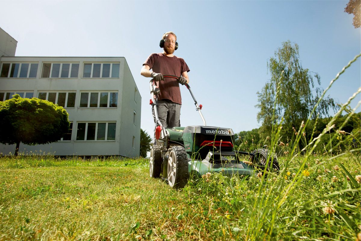 Akku-Rasenmäher solo RM 36-18 LTX BL 46 Metaboohne Akku ohne Ladegerät Karton