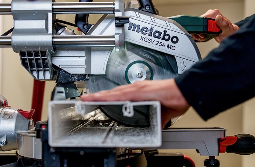 Kapp- und Gehrungssäge KGSV 254 MC Metabo Karton