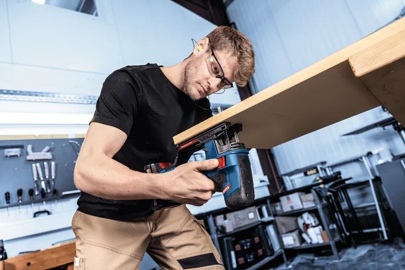 BOSCH Akku-Stichsäge, SOLO