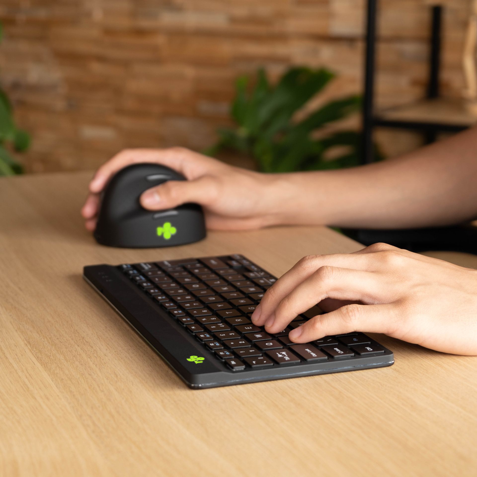 Tastatur Compact Break  kabellos sw