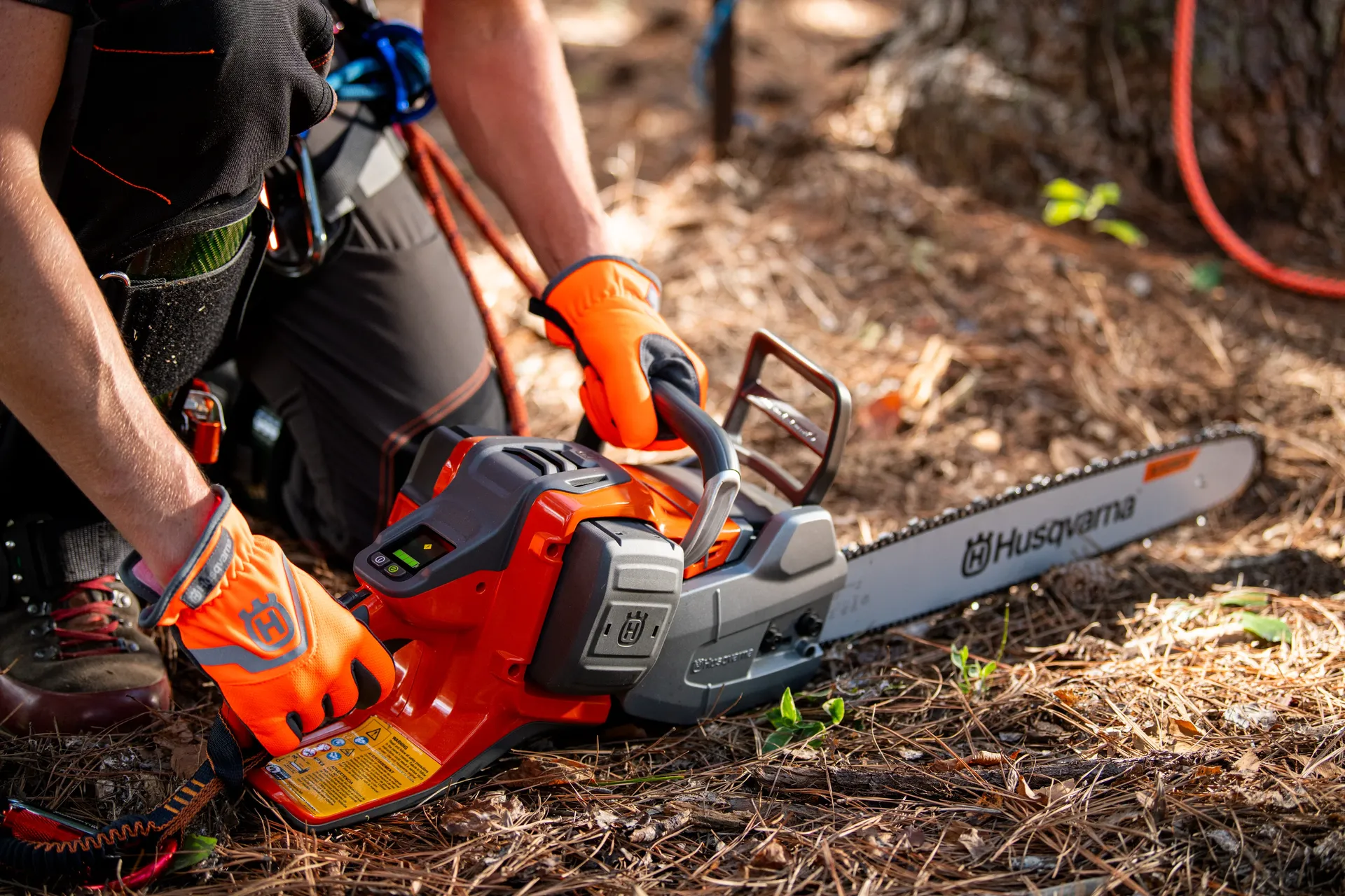 Husqvarna Akku-Motorsäge 550i XP inkl. Akku B330X und Ladegerät C750X und Kette