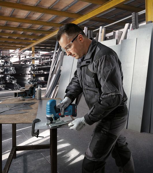 Bosch Akku-Stichsäge GST 18V-125 S