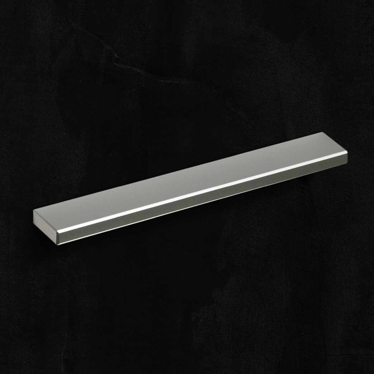 Griffleiste Stabia, Bohrabstand 128, L 140 mm, B 8