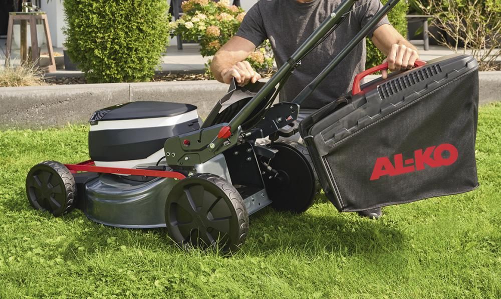 Akku-Rasenmäher 46.6 Li SP COMFORT SET