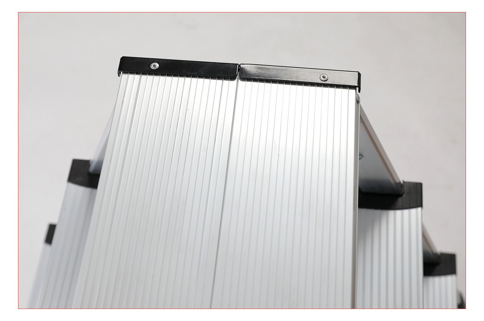 KS Aluminium-Stufenstehleiter