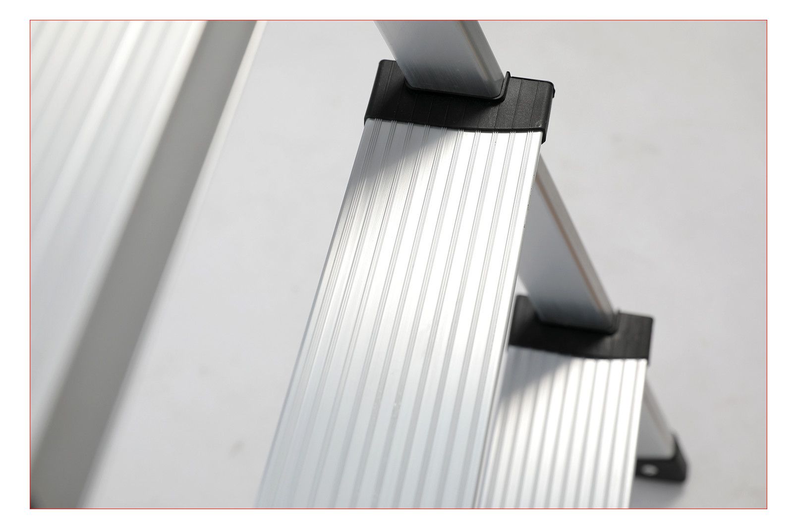 KS Aluminium-Stufenstehleiter