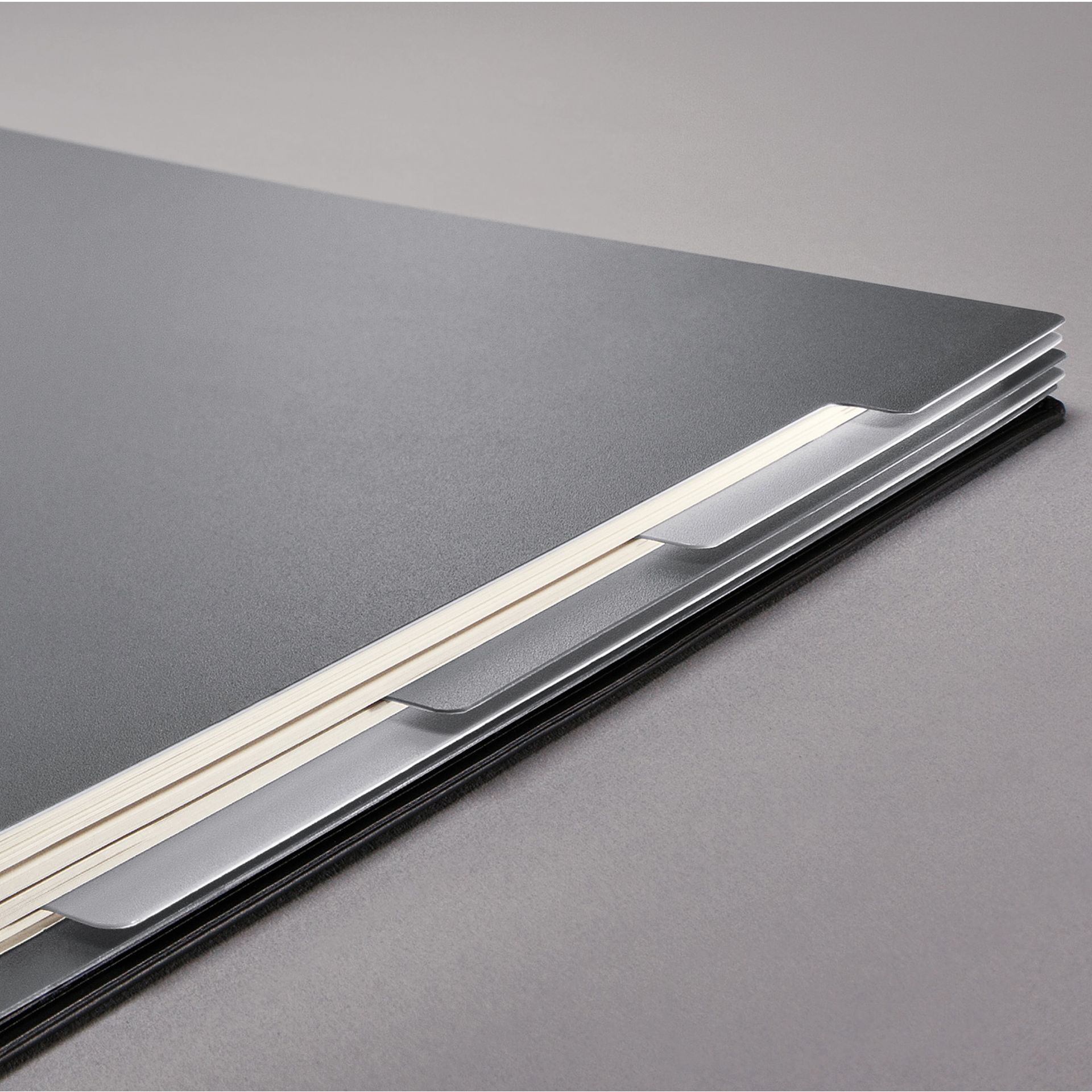 Collegeblock Conceptum Hardcover A4 kariert 80g sw