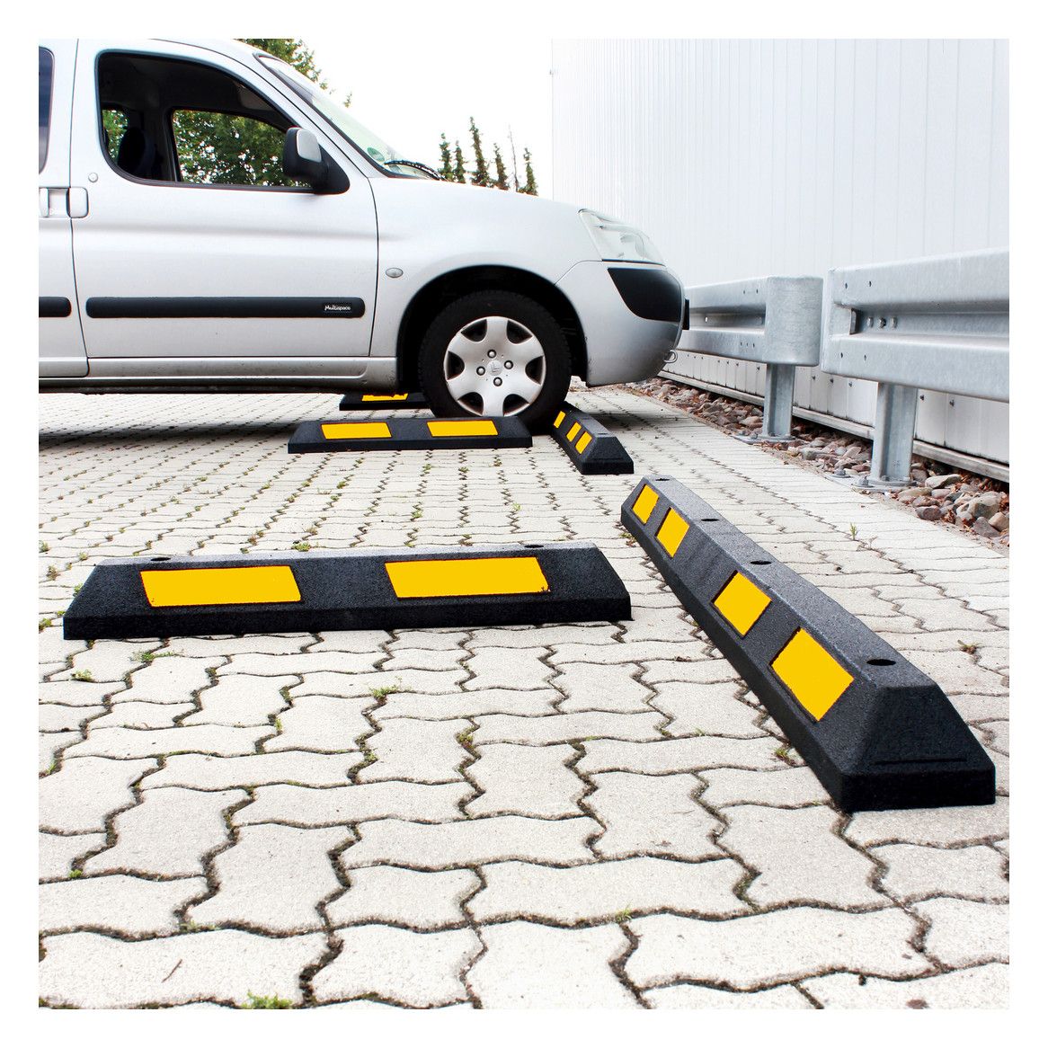 Parkplatzabgrenzung, schwarz/gelb