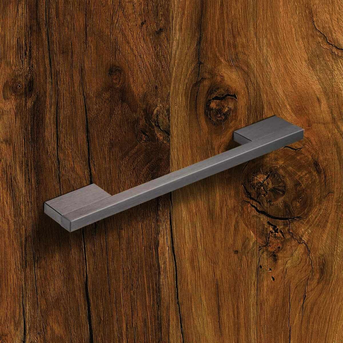 Griff Imperia, Bohrabstand 192, L 220 mm, B 9 mm,