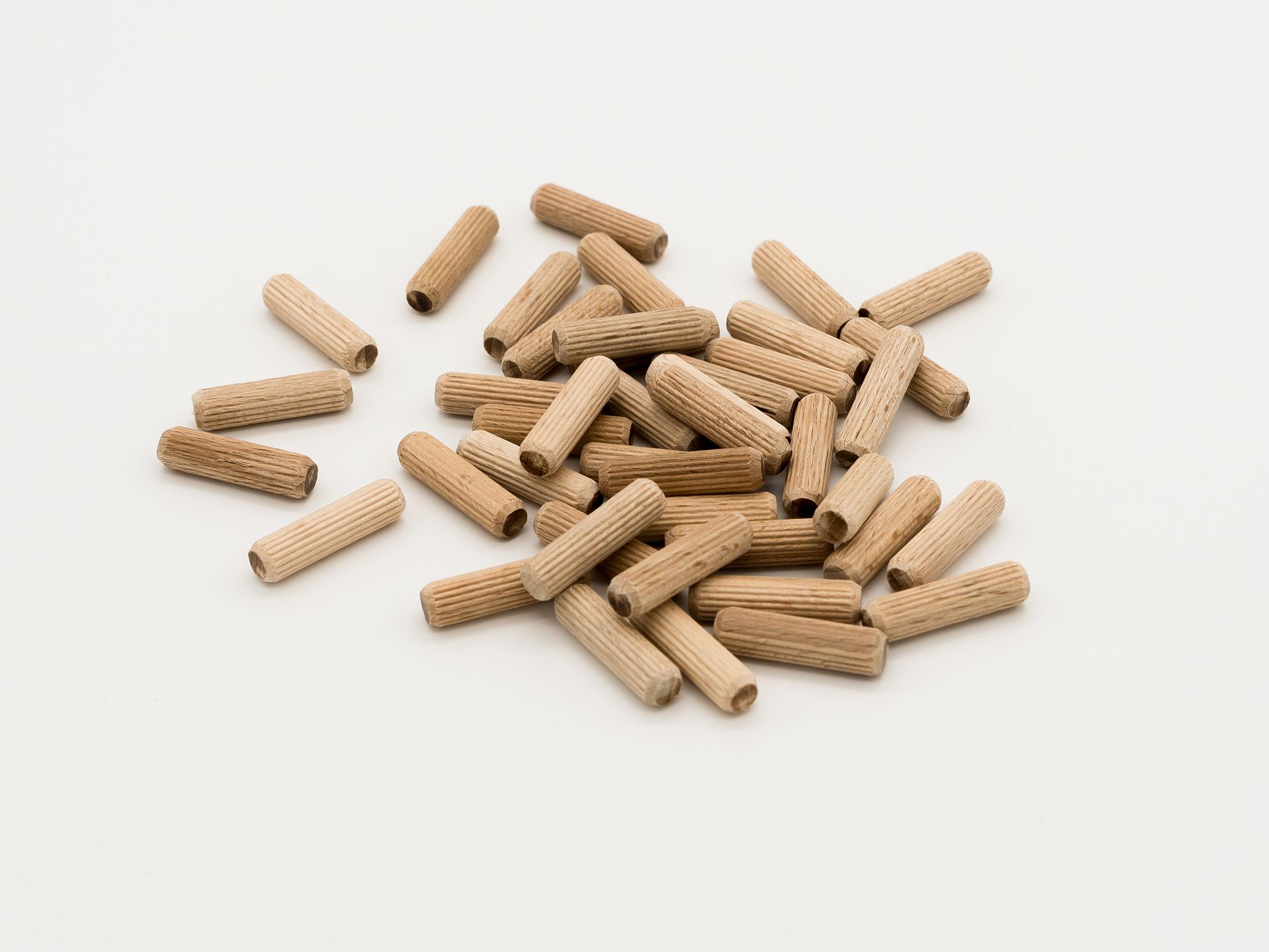 Buchen-Riffeldübel 8x30 mm
