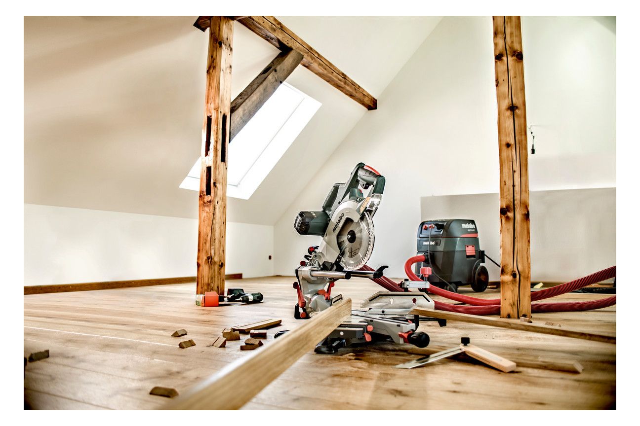METABO Kappsäge, 230V, 1800W