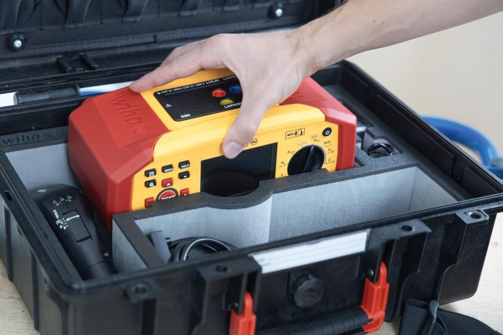 WIHA Installationstester Set MFT one mit Werkzeug und Zubehör im Koffer