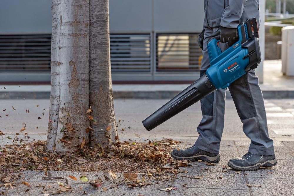 Akku-Gebläse solo GBL 18V-750 Bosch ohne Akku ohne Ladegerät Karton
