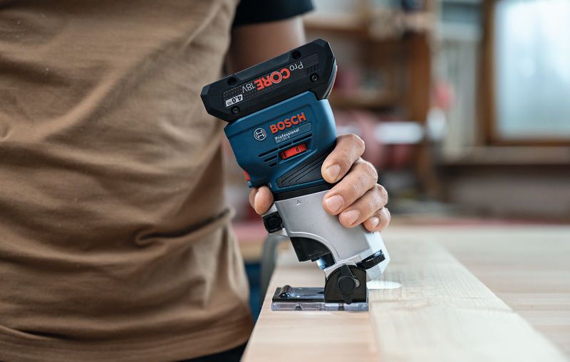 Bosch Akku-Kantenfräse GKF 18V-8