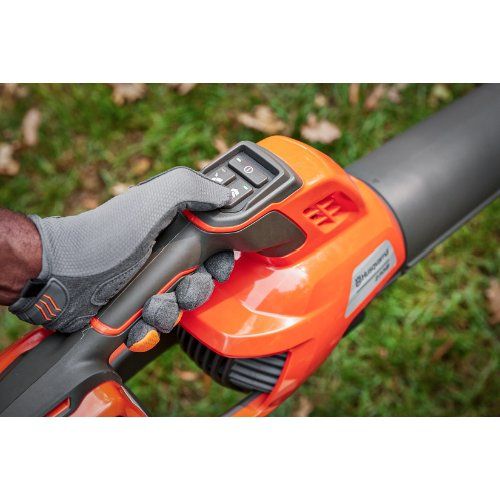 Husqvarna Akku Laubbläser 230iB +B140/C80