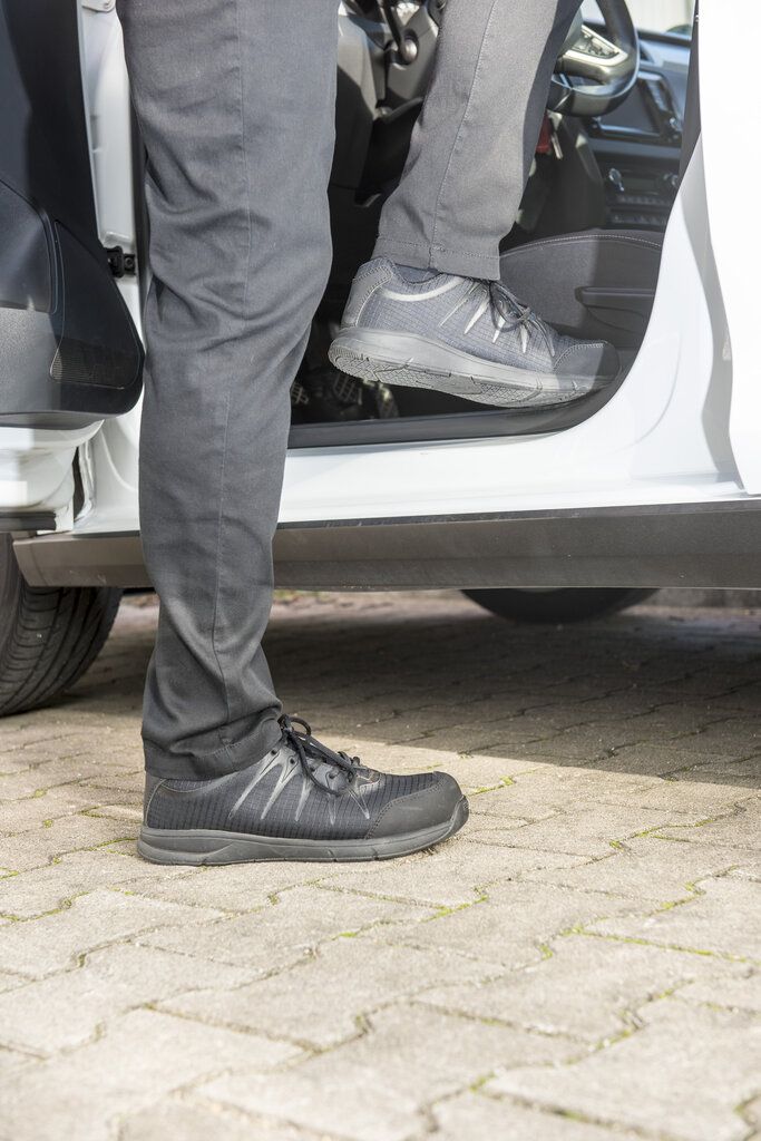 Halbschuh Stan 5518, S3 SRC ESD, Gr. 47