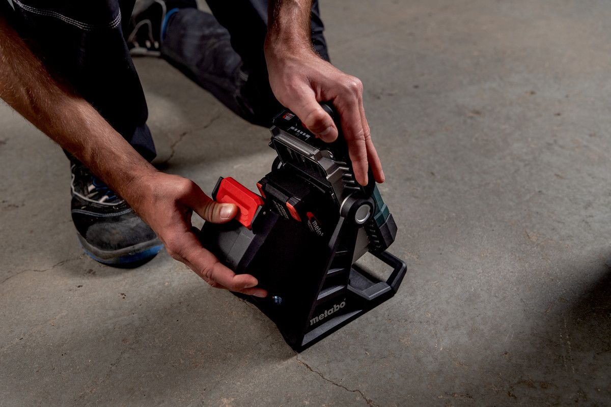 Akku-Baustrahler solo BSA 18 LED 4000 Metabo ohne Akku ohne Ladegerät Karton