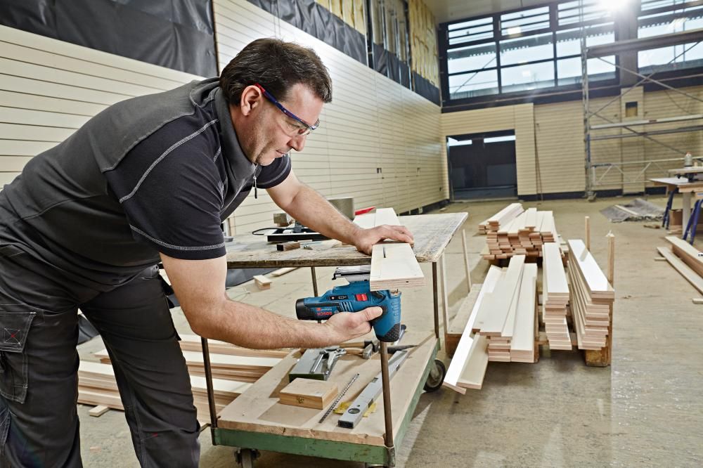 Akku-Stichsäge GST 12V-70 Bosch 2x12,0 V 3,0 Ah Ladegerät GAL1230CVL-Boxx