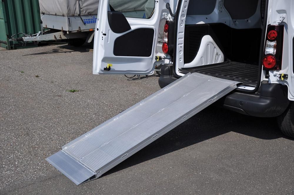 Breitrampen m. Rand Typ 2000L-700V