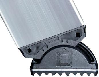 Alu-Stehleiter 3 Stufen clip-step Gesamthöhe 1,34 m Arbeitshöhe bis 2,70 m