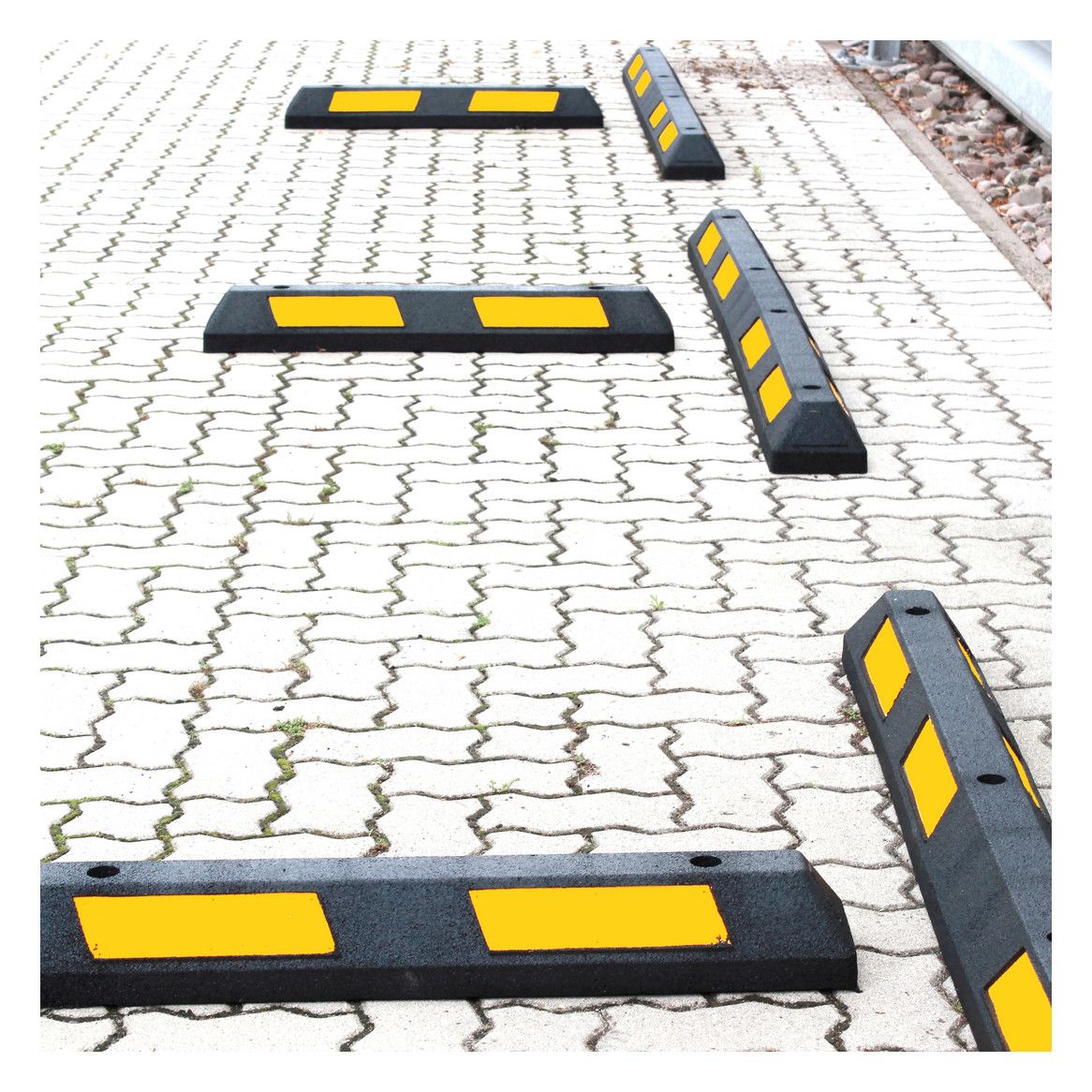 Parkplatzabgrenzung, schwarz/gelb