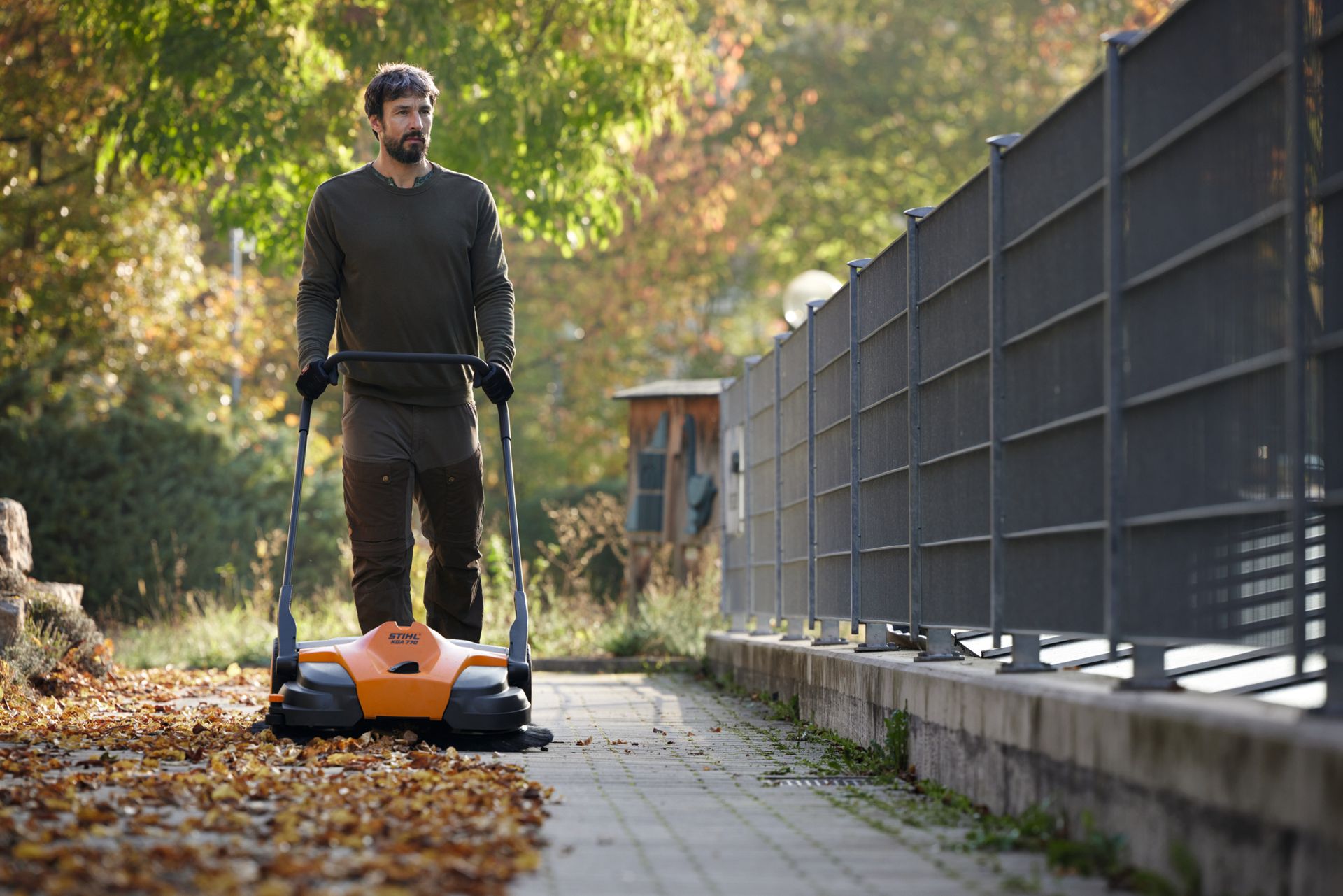 STIHL Akku-Kehrgerät KGA 770