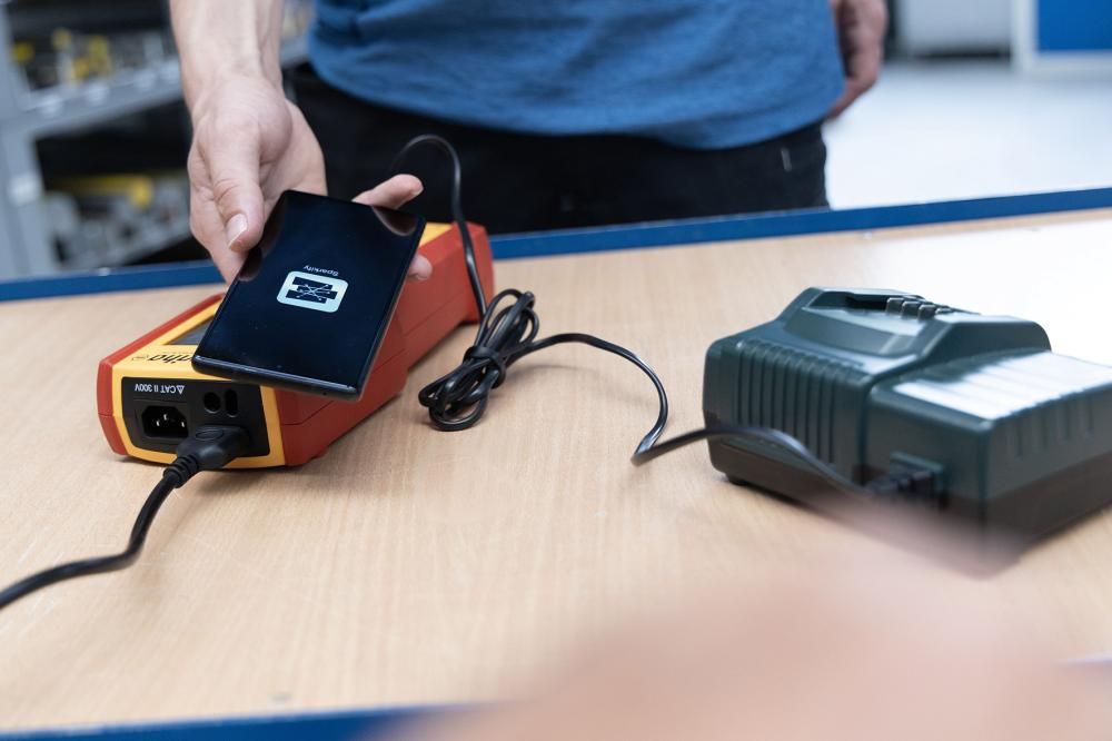 WIHA Gerätetester PAT OneSet mit Zubehör Tasche