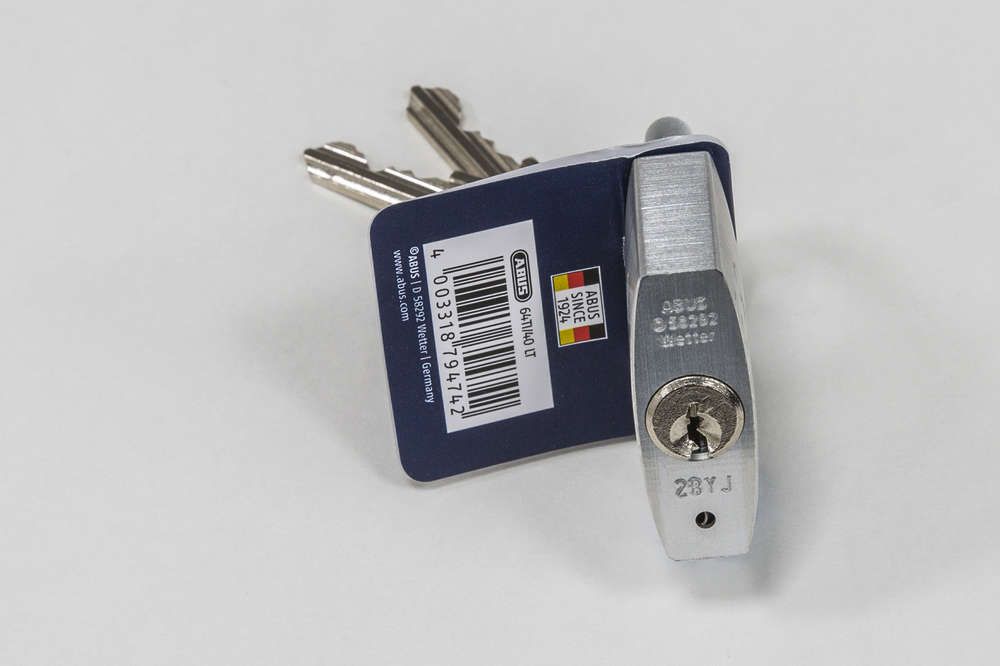 Vorhangschloss 64TI/30 vs. Lock-Tag
