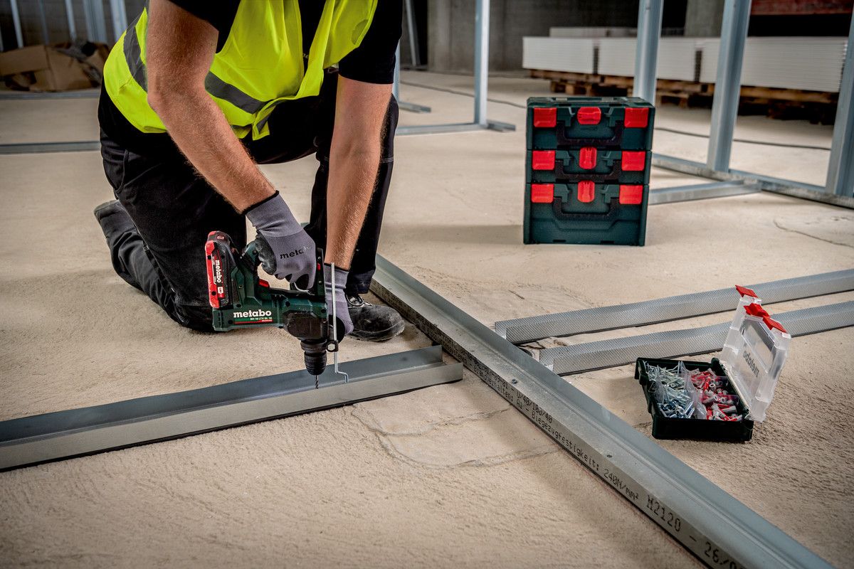 Akku Bohrhammer solo BH 18 BL 16 Metabo ohne Akku ohne Ladegerät Metabox