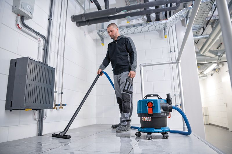 Bosch Akku-Staubsauger GAS 18V-12 MC
