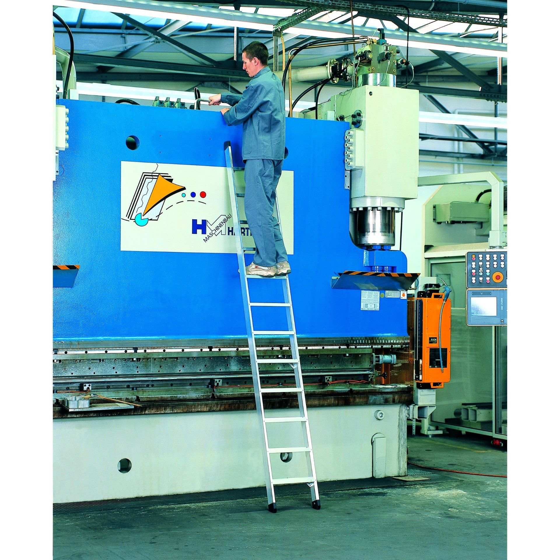 Zarges Seventec L - LM-Stufen-Anlegeleiter 10