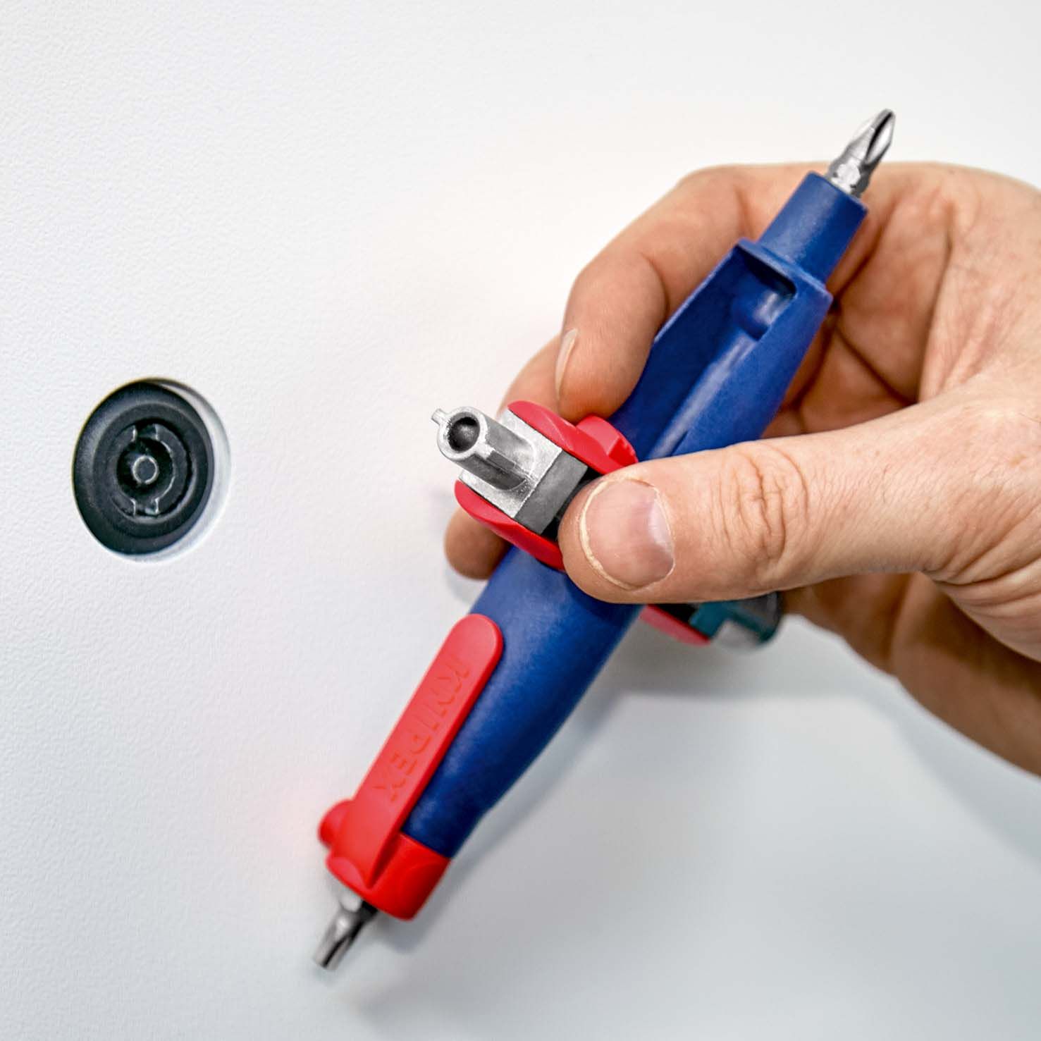 KNIPEX Stiftschaltschrankschlüssel der Standard