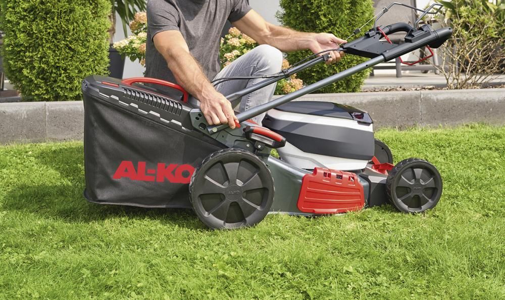 Akku-Rasenmäher 46.6 Li SP COMFORT SET