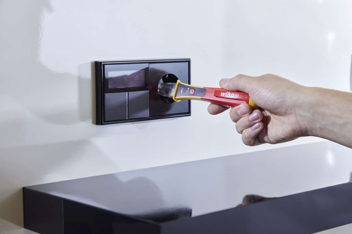 Wiha Spannungsprüfer Volt Detector berührungslos, einpolig, 90 - 1.000 V AC inkl. 2x AAA-Batterien (43798)