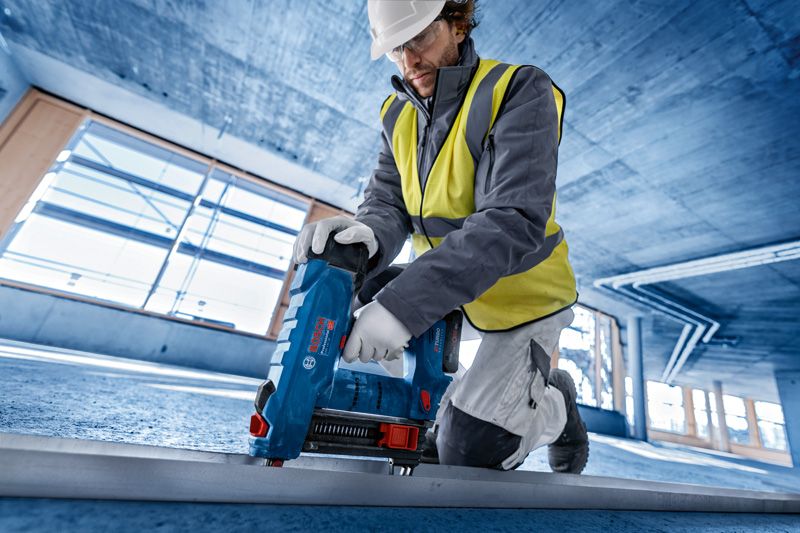 Bosch Akku-Betonnagler GNB 18V-38