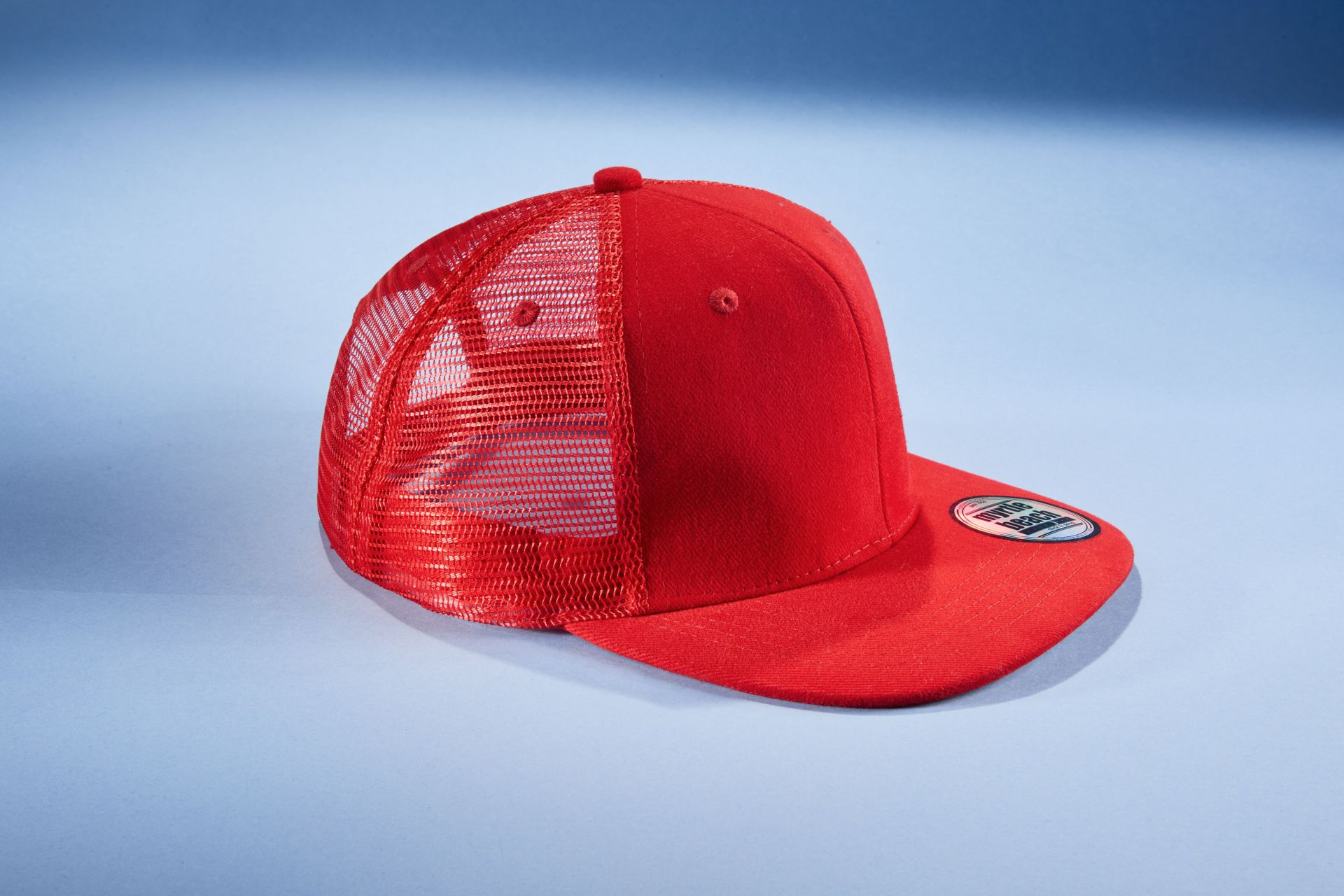 6 Panel Mesh Cap mit flachem Schild