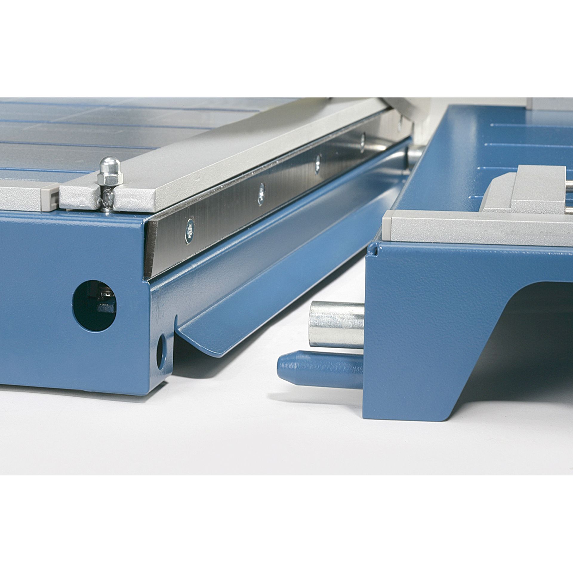 Vordertisch Schneidemaschine  513x18cm bl