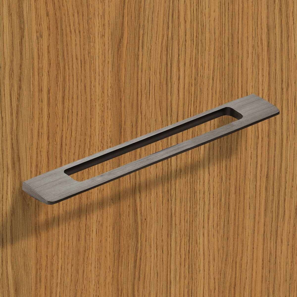 Griff Nubia, Bohrabstand 192 / 352 mm, L 437 mm, B