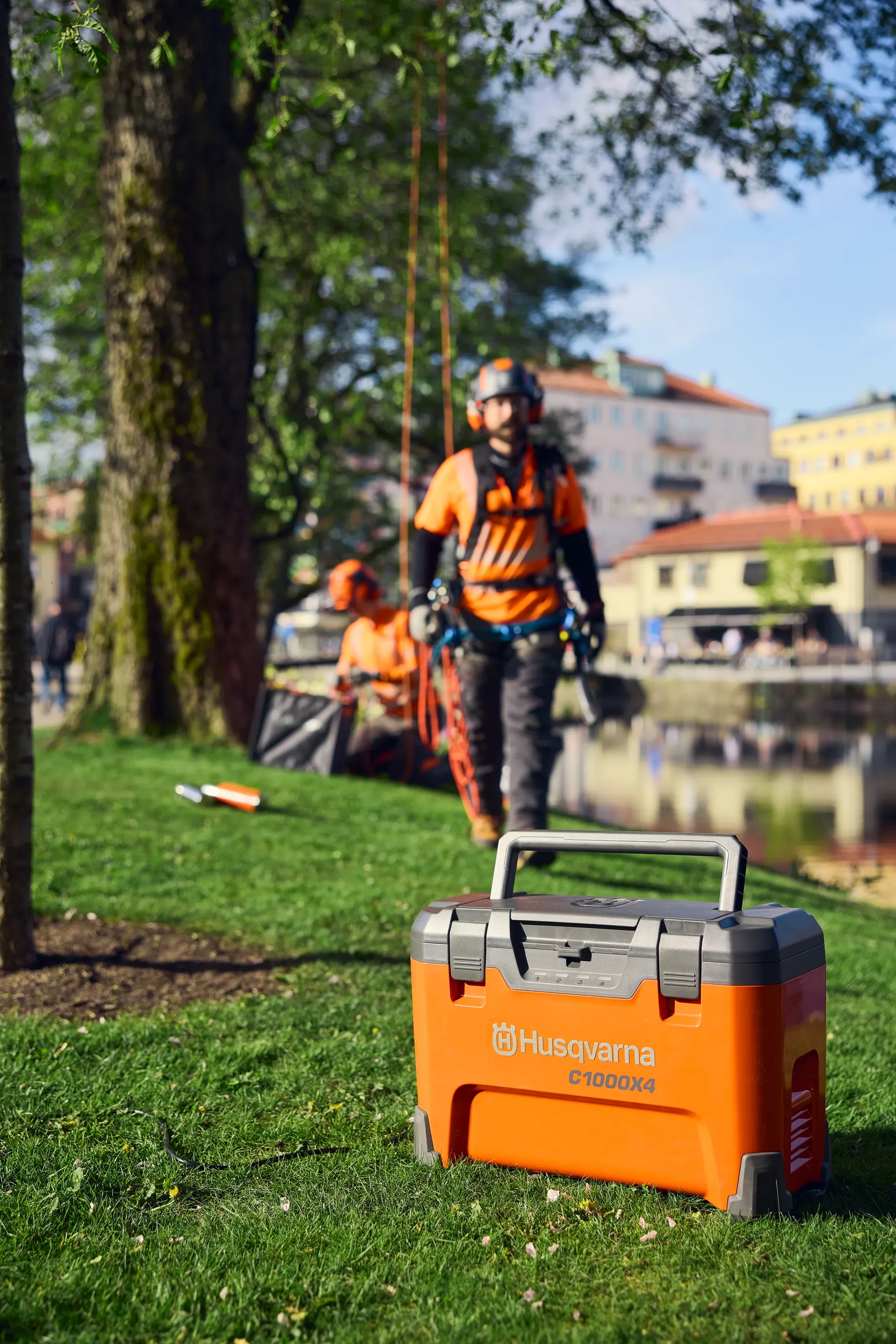 Husqvarna Akku-Ladekoffer C1000X4