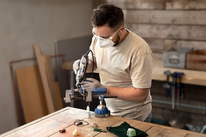 Dremel 4250, kabelgebundenes Multifunktionswerkzeug