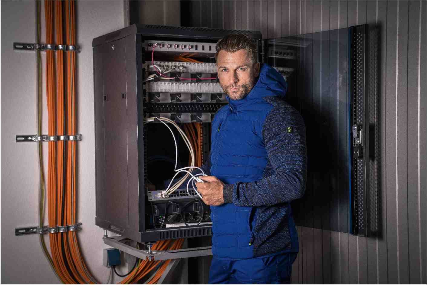 CAHYJ00, Hybridjacke kornblau, 3XL