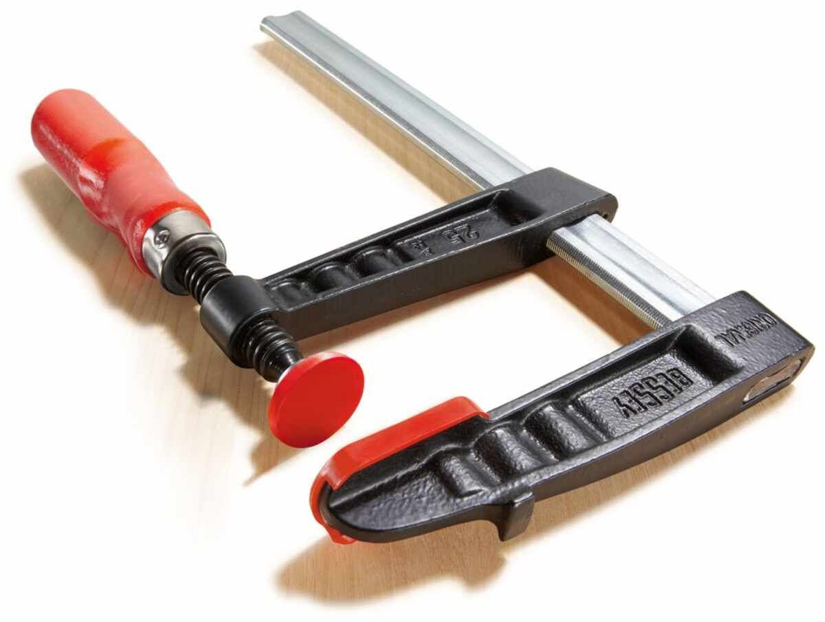 Original BESSEY Temperguss-Schraubzwinge TG mit bewährtem Holzgriff